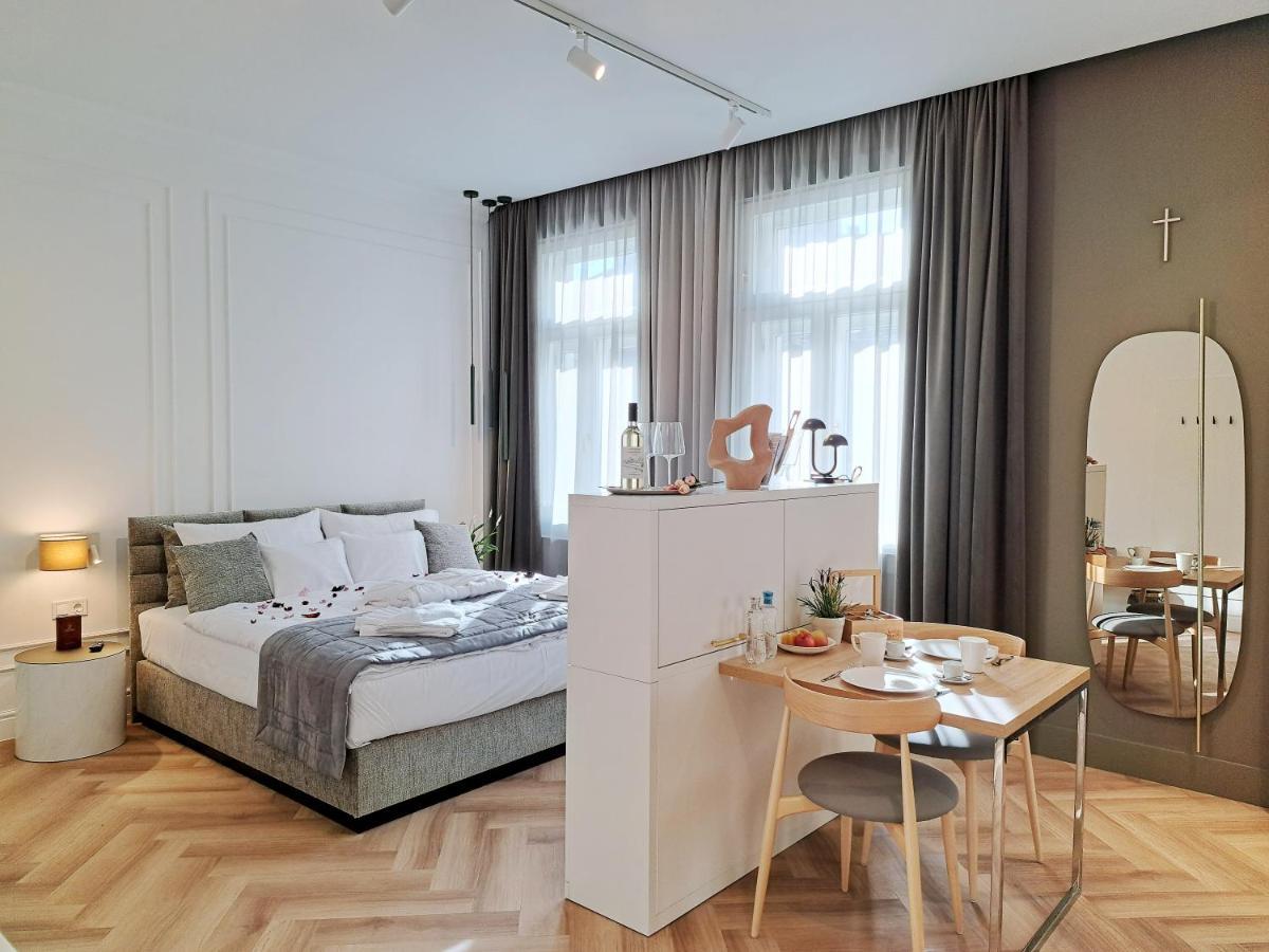 Hotel Domus Collis 기오르 외부 사진